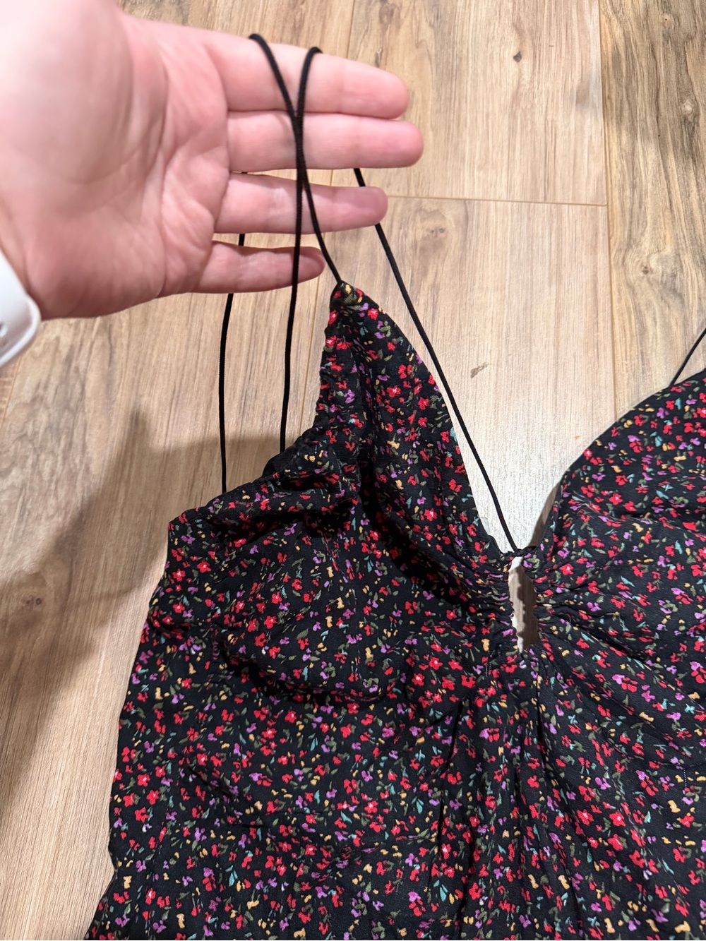 H&M Black Floral keyhole Spaghetti-Strap Mini Dress - Picture 4 of 6